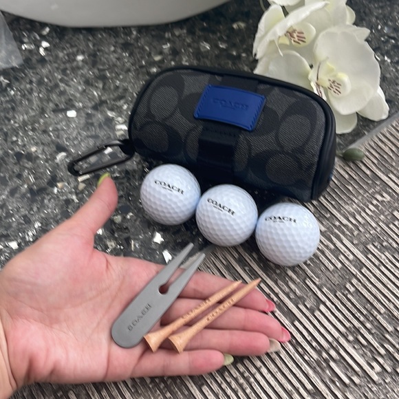 $150 NEW COACH Golf Kit In Colorblock Signature Canvas GIFT for golf lover - Picture 9 of 15
